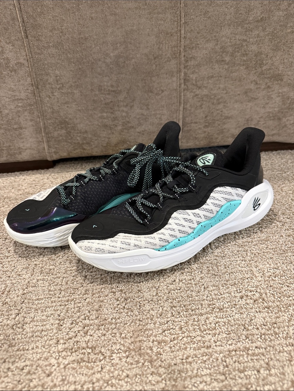 Men’s Under Armour Curry Basketball shoes